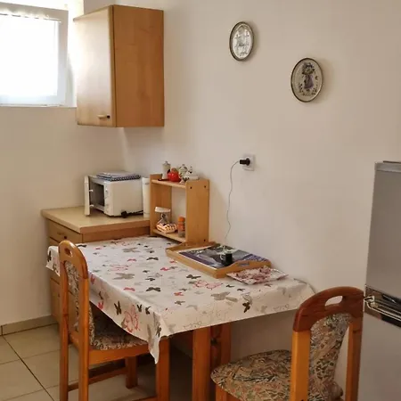 ゲストハウス Haus Nadine - Balaton 2*